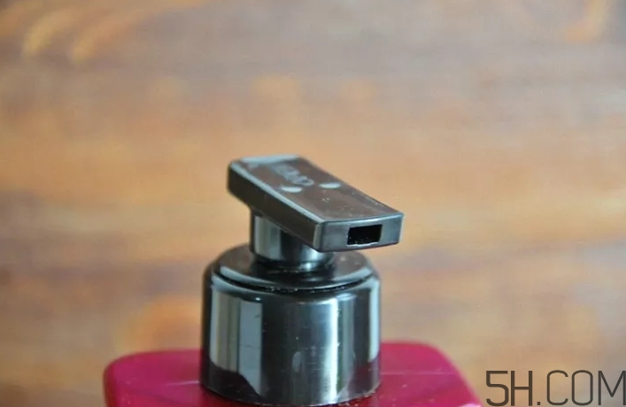 LG沐浴露真假怎么辨別？LG沐浴露真假對比圖