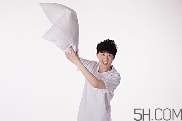 前列腺增生和前列腺炎的區(qū)別 前列腺增生日常護(hù)理 前列腺增生和前列腺炎的區(qū)別 前列腺增生日常護(hù)理