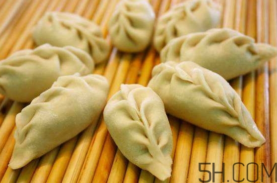 冰凍的餃子皮怎么解凍？冰凍的水餃要煮多久？