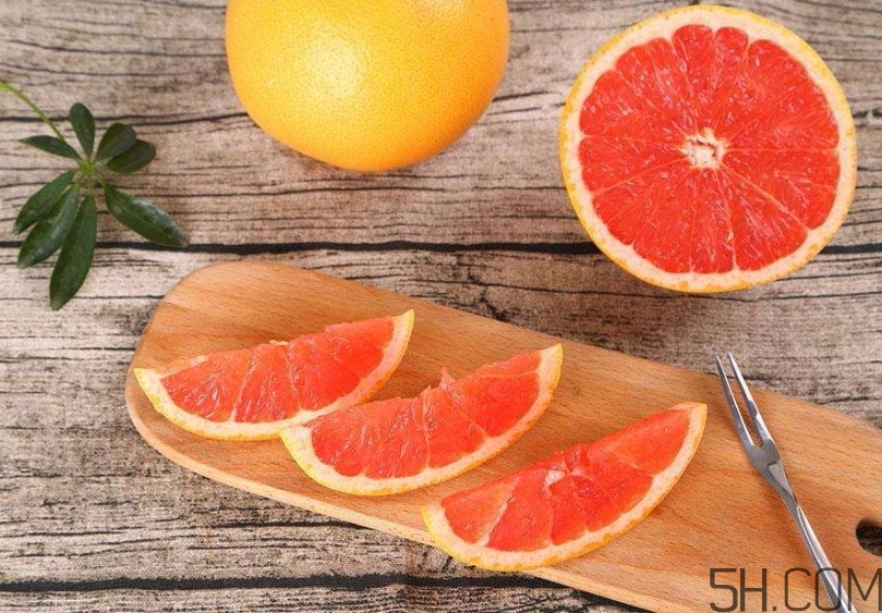 吃紅心柚子有什么好處？紅心柚子的功效與作用