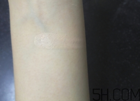 水粉霜怎么上妝？水粉霜用什么上妝