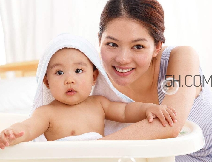 試管嬰兒有什么風(fēng)險？試管嬰兒長大后的弊端