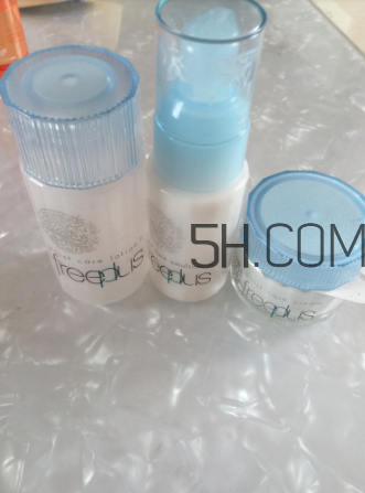 芳珂和芙麗芳絲哪個(gè)好？芙麗芳絲和芳珂fancl的區(qū)別