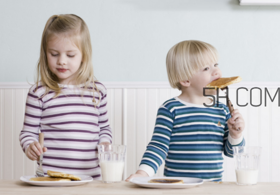 晚餐太晚易患的疾病 晚餐不會胖的七種食物推薦 晚餐太晚易患的疾病 晚餐不會胖的七種食物推薦