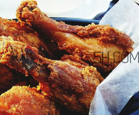 炸雞吃多了會(huì)怎么樣 炸雞吃多了想吐怎么辦 炸雞吃多了會(huì)怎么樣 炸雞吃多了想吐怎么辦