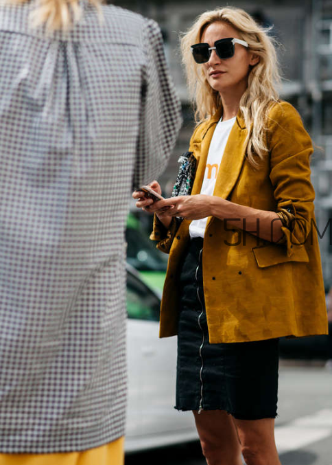 黃色西裝怎么搭配好看？黃色西裝搭配圖片