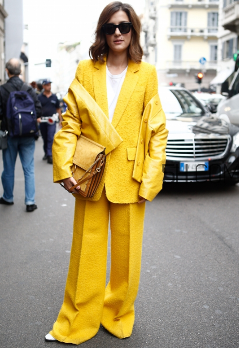 黃色西裝怎么搭配好看？黃色西裝搭配圖片