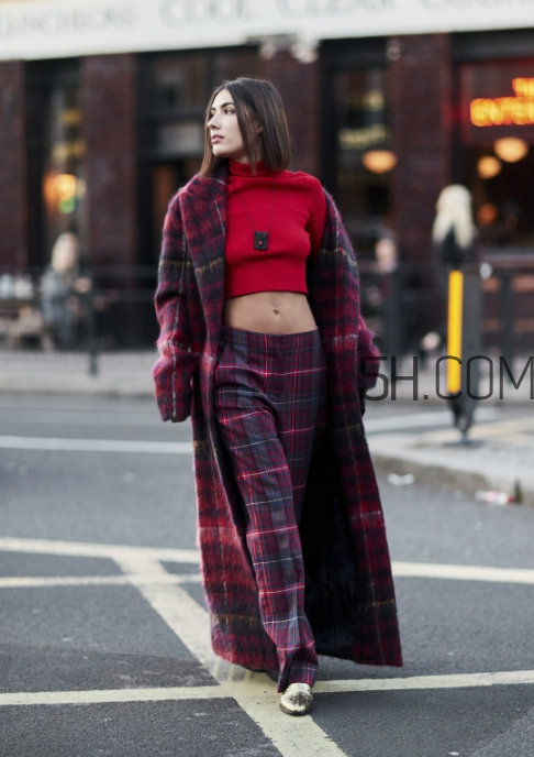 紅色毛衣怎么搭配？紅色毛衣搭配圖片