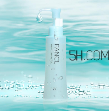 fancl卸妝油會(huì)長(zhǎng)閉口嗎？閉口是因?yàn)樾秺y油嗎？