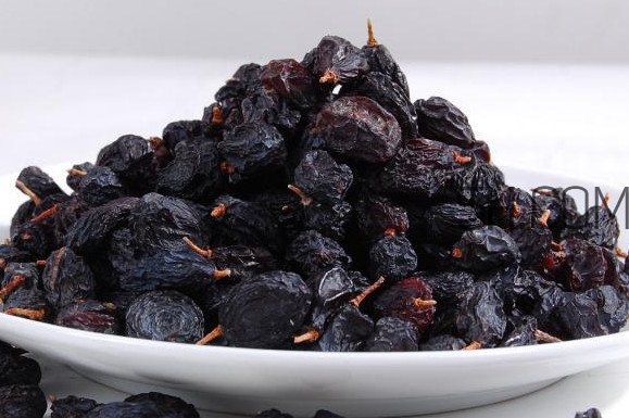 葡萄干吃多了會怎么樣？葡萄干可以豐胸嗎