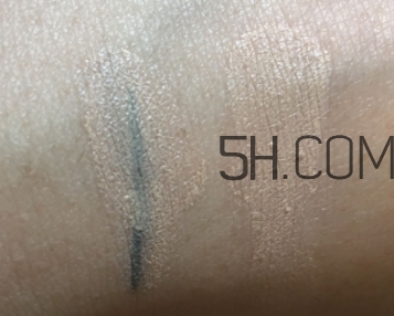 水粉霜和素顏霜哪個好？水粉霜和素顏霜區(qū)別