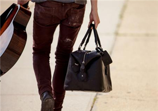 frye和coach哪個好？frye包一般什么價錢？