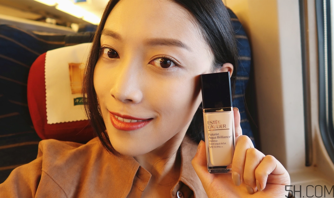 雅詩蘭黛沁水粉底液色號_試色 雅詩蘭黛沁水粉底液色號_試色