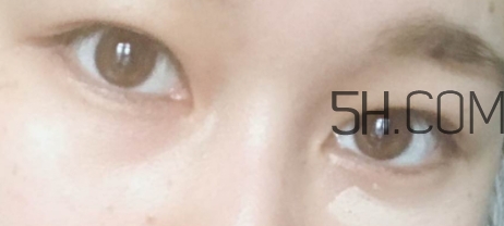 essence雙色遮瑕膏怎么用？essence雙色遮瑕膏使用心得