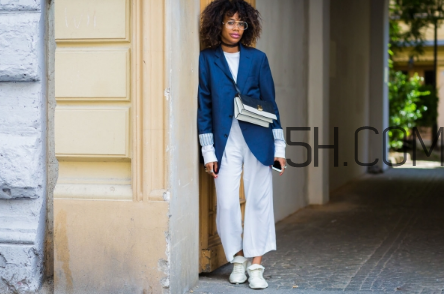 藍(lán)色西裝怎么搭配好看？藍(lán)色西裝搭配圖片