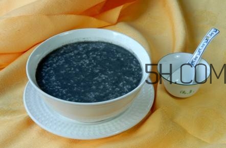 喝黑芝麻糊有什么好處和壞處？黑芝麻糊什么時候喝最好？