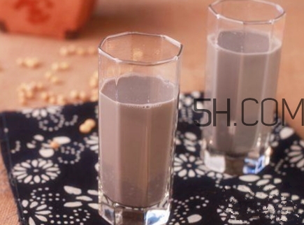 黑芝麻下奶嗎？黑芝麻怎么吃下奶？