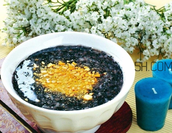 黑芝麻清洗掉色正常嗎？黑芝麻有黑色素嗎？