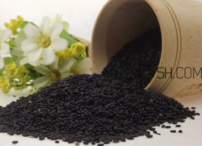 黑芝麻清洗掉色正常嗎？黑芝麻有黑色素嗎？