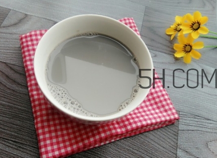 黑芝麻下奶嗎？黑芝麻怎么吃下奶？