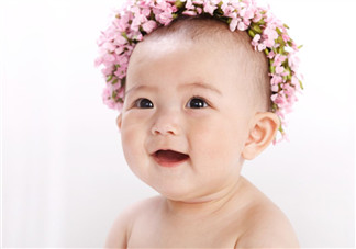 寶寶發(fā)燒嘔吐怎么辦？寶寶斜視怎么辦？