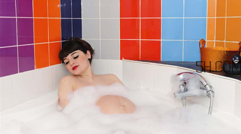 秋季孕媽泡腳需要注意什么？孕媽洗澡要注意哪些？