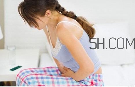 霉菌性陰炎怎么引起的？霉菌性陰炎嚴(yán)重嗎