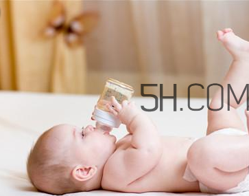 嬰兒不消化怎么辦？嬰兒大便干燥怎么辦？