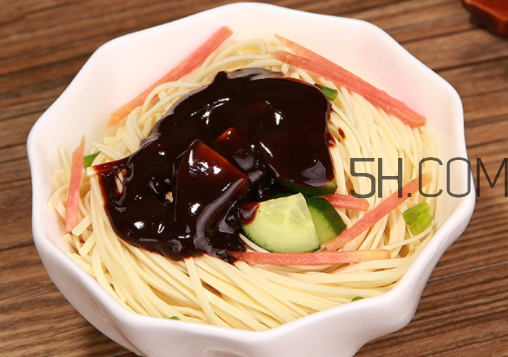 炸醬面的醬怎么做 炸醬面的炸醬怎么做 炸醬面的醬怎么做 炸醬面的炸醬怎么做