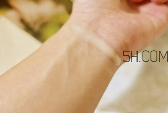 歐緹麗臻美亮白精華液多少錢？歐緹麗臻美亮白精華液怎么樣？