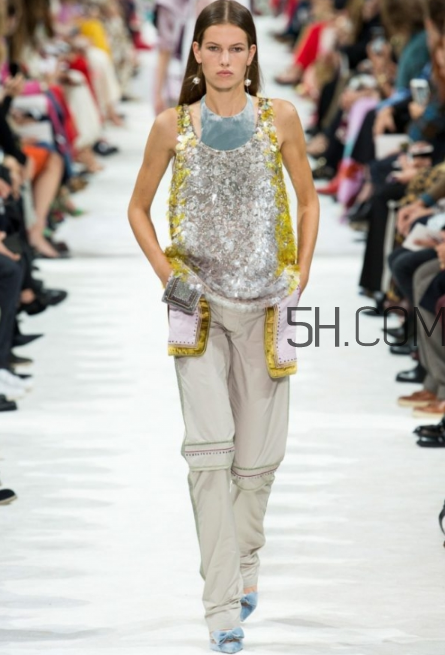 valentino2018春夏系列怎么樣_好看嗎？