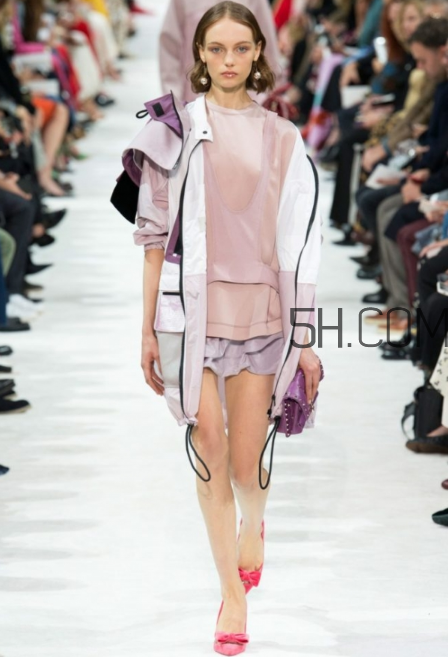 valentino2018春夏系列怎么樣_好看嗎？