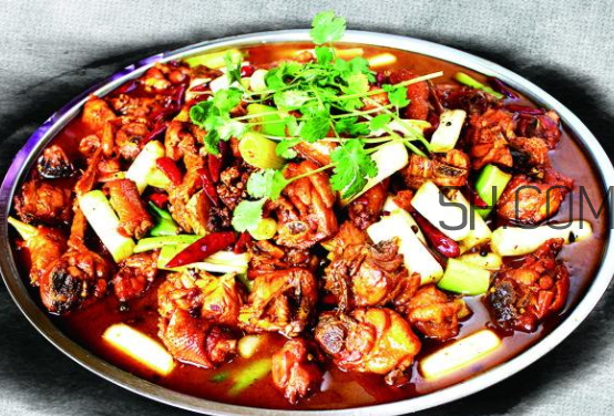 大盤雞用什么雞好吃 大盤雞用公雞還是母雞 大盤雞用什么雞好吃 大盤雞用公雞還是母雞