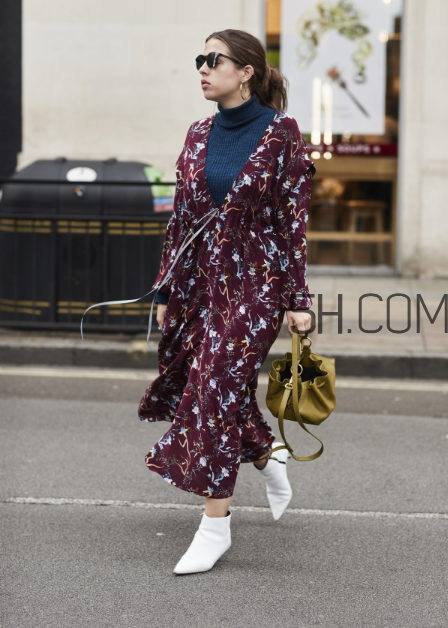 碎花連衣裙怎么搭配？碎花連衣裙搭配圖片