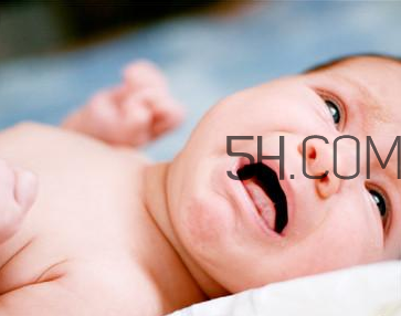 寶寶發(fā)燒嘔吐怎么辦？寶寶斜視怎么辦？