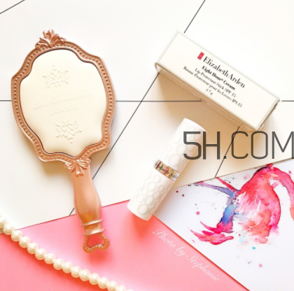 伊麗莎白雅頓經(jīng)典潤澤唇膏多少錢_專柜價(jià)格 伊麗莎白雅頓經(jīng)典潤澤唇膏多少錢_專柜價(jià)格