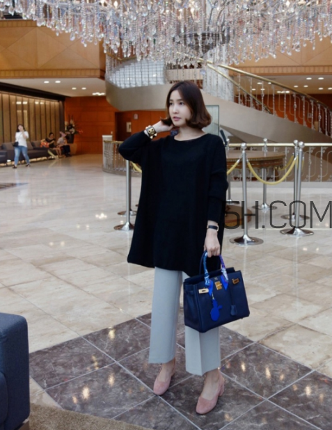 針織衫配闊腿褲好看嗎？針織衫和闊腿褲怎么搭配？