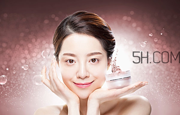 水乳早晚都要用嗎 早晚都要用水乳嗎 水乳早晚都要用嗎 早晚都要用水乳嗎