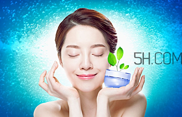 水乳早晚都要用嗎 早晚都要用水乳嗎 水乳早晚都要用嗎 早晚都要用水乳嗎