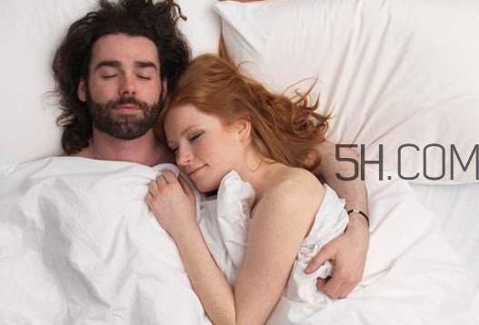 孕晚期同房有助于生產(chǎn)嗎？孕晚期同房對胎兒有影響嗎？