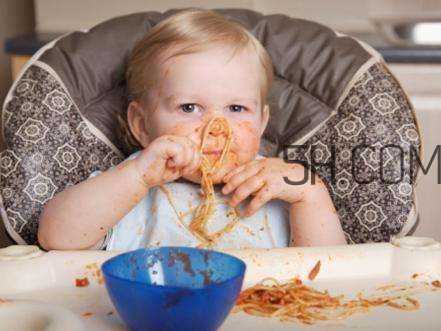 寶媽經(jīng)驗(yàn)分享：如何教寶寶自己吃飯？