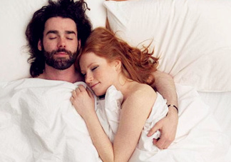 孕晚期同房有助于生產(chǎn)嗎？孕晚期同房對胎兒有影響嗎？