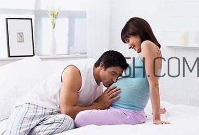 孕晚期同房有助于生產(chǎn)嗎？孕晚期同房對胎兒有影響嗎？