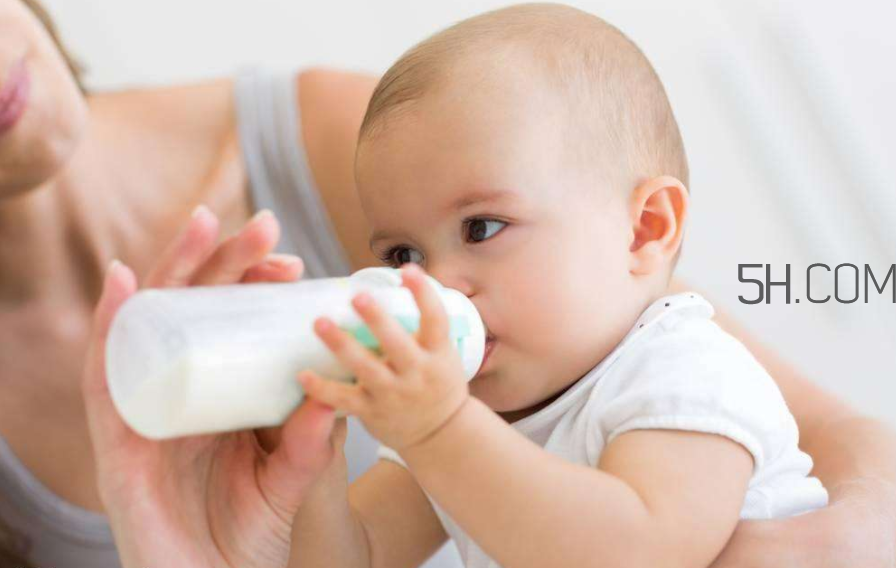 寶寶不消化拉肚子怎么辦？胡蘿卜粥的做法