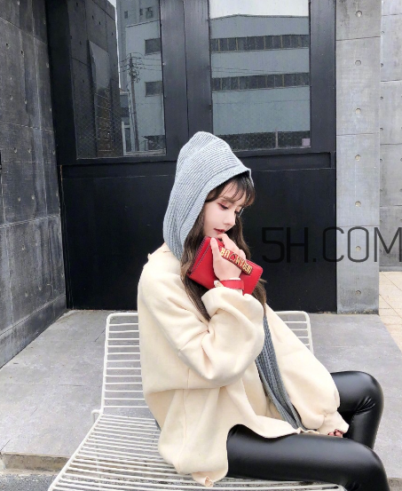 中耳炎是上火引起的嗎？中耳炎和喝酒有關(guān)系嗎？