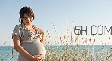 孕中期腰疼是怎么回事？什么原因會(huì)導(dǎo)致胎停？