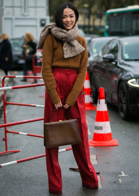 駝色毛衣怎么搭配？駝色毛衣搭配圖片