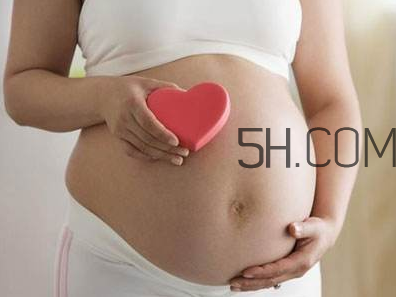 懷孕肚子痛正常嗎？懷孕三個月胎兒無胎心是怎么回事？