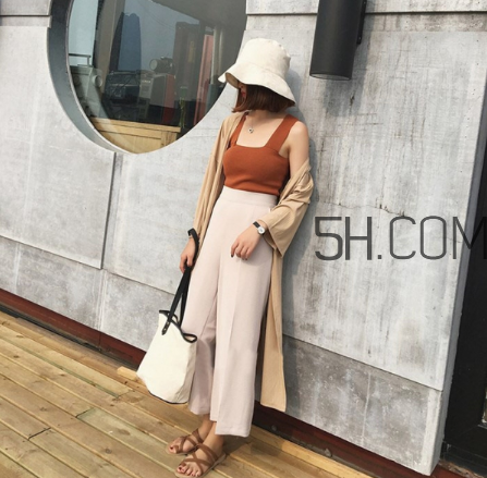 針織開衫配什么褲子？針織開衫搭配褲子圖片