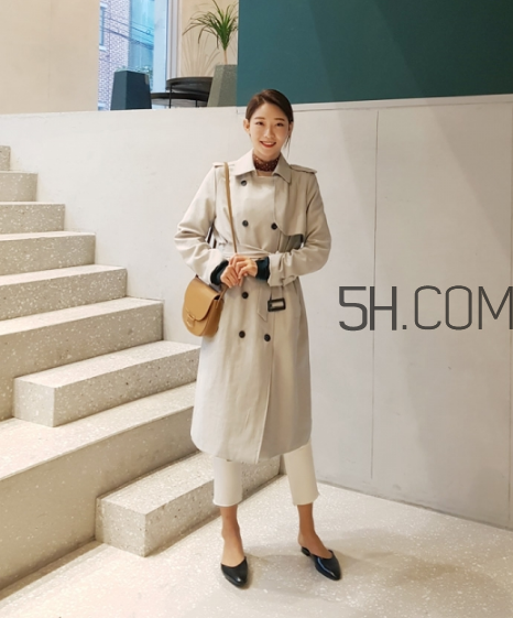 卡其色風(fēng)衣配什么鞋子？卡其色風(fēng)衣搭配鞋子圖片